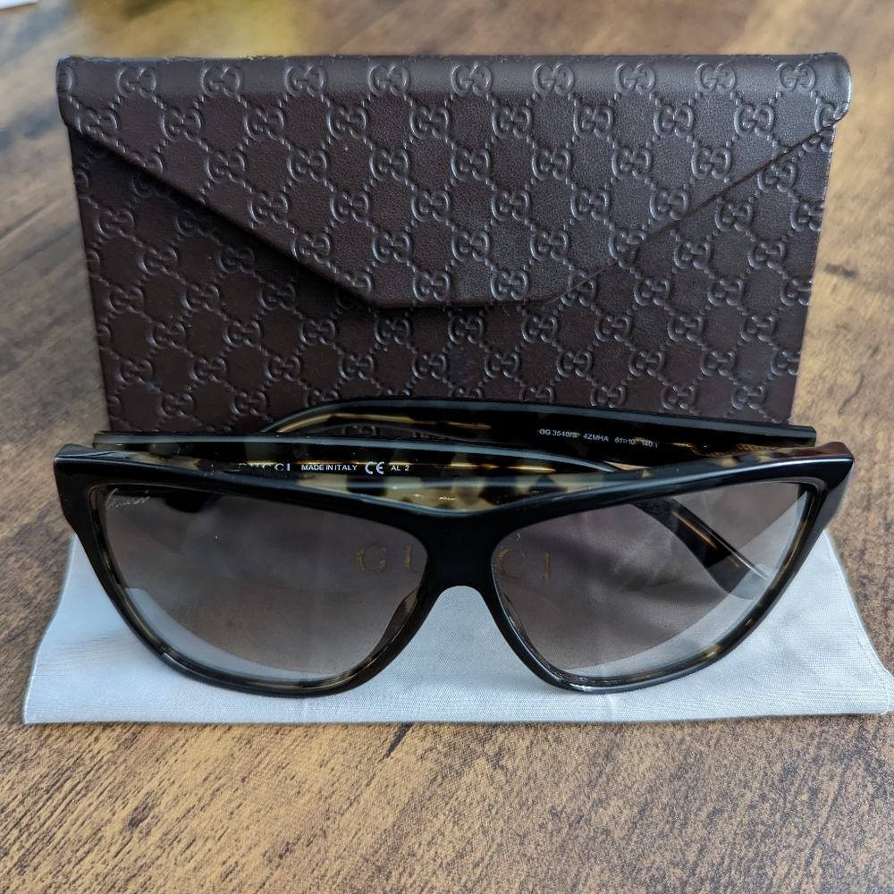 Gucci Sunglasses - Picture 2 of 6